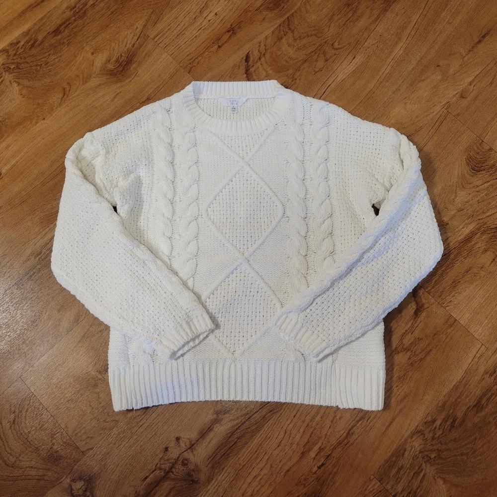 White Cable Knit Sweater size Small